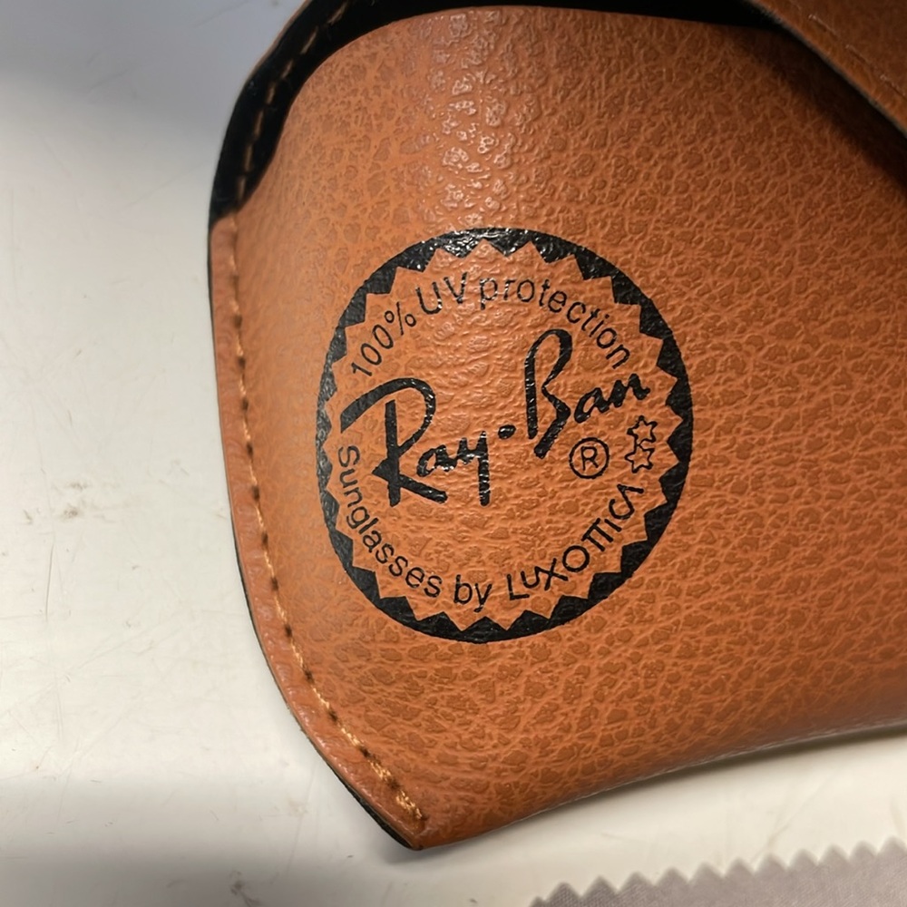 Ray Ban P. - Picture 10 of 10